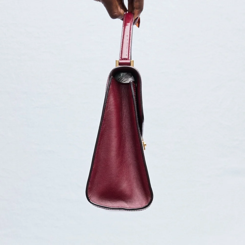 Tory Burch Patent Juliette‎ Top Handle Bag Condition